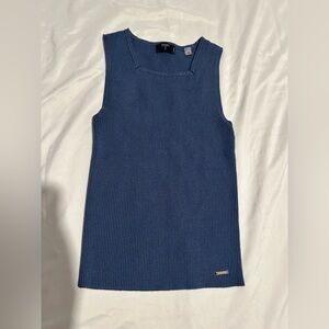 Tahari- Ribbed Knit Top